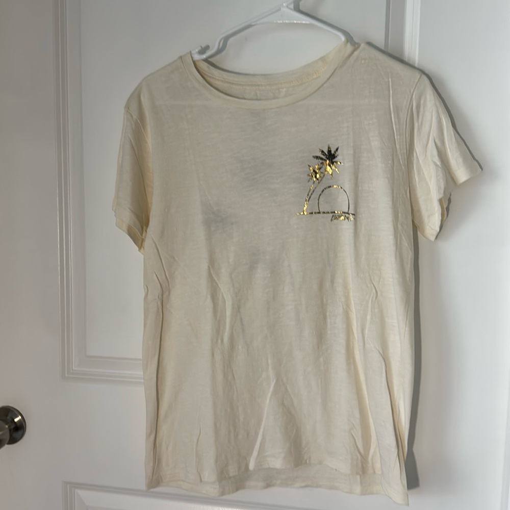 Women Billabong t shirt